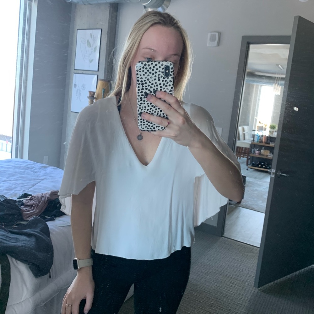 Flowy white Zara blouse